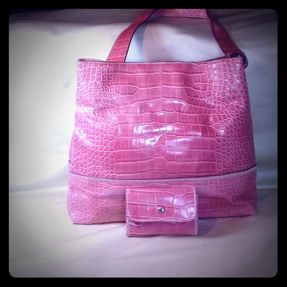 Tommy Hilfiger Leather Bag